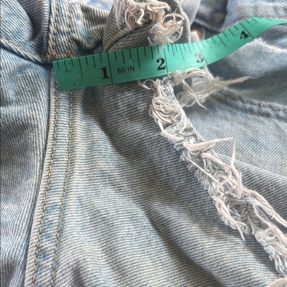 Levi's Light Blue Denim Jeans - Picture 8 of 13